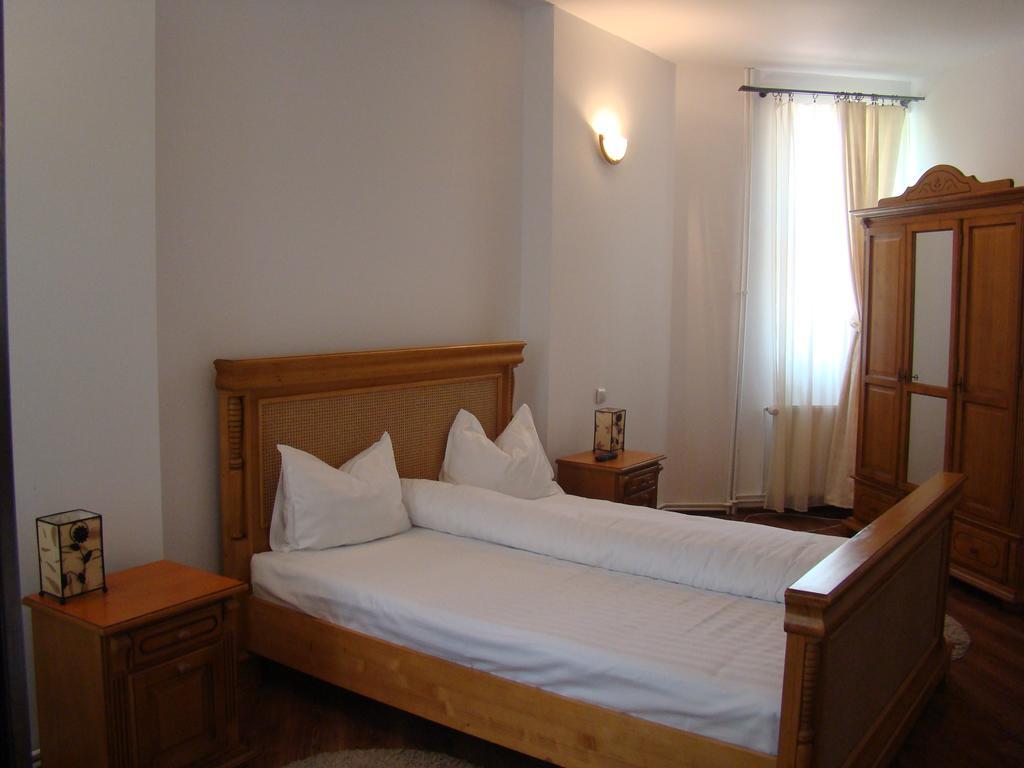 Vila Carpathia Bran  Luaran gambar
